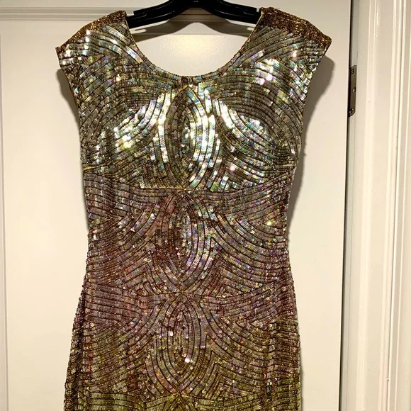 white christmas dresses Adrianna Papell AP1E200023 Short Sleeveless Cocktail Party Dress